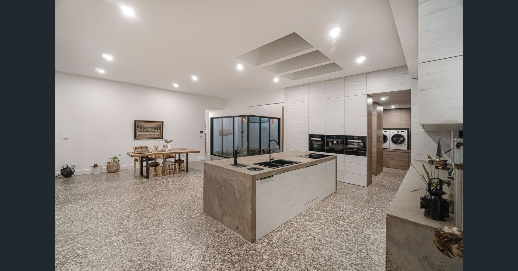 One & Only unique and Luxury Style in Craigieburn !! 