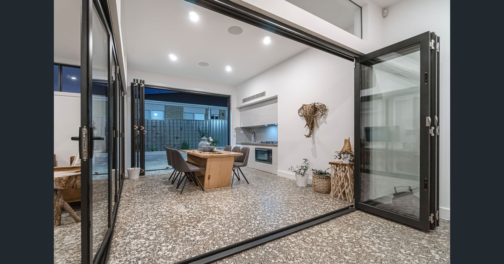 One & Only unique and Luxury Style in Craigieburn !! 