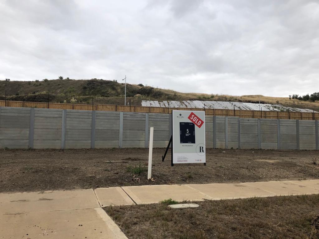 Build Your Home of True Distinction !!