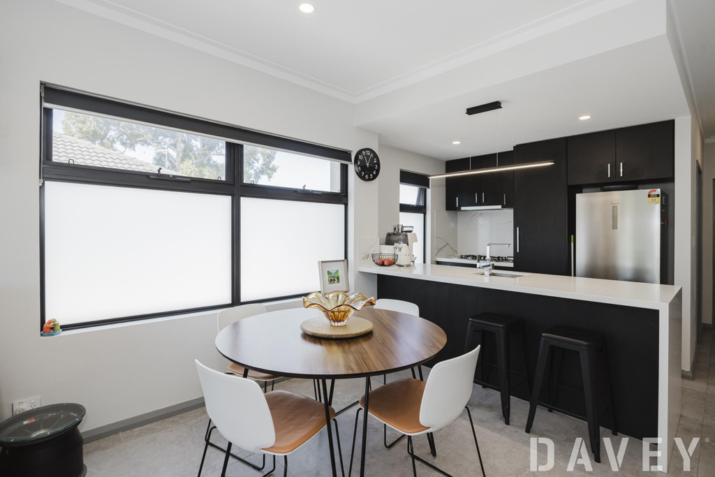 4/17 Methuen Way, Duncraig - Thumbnail 2
