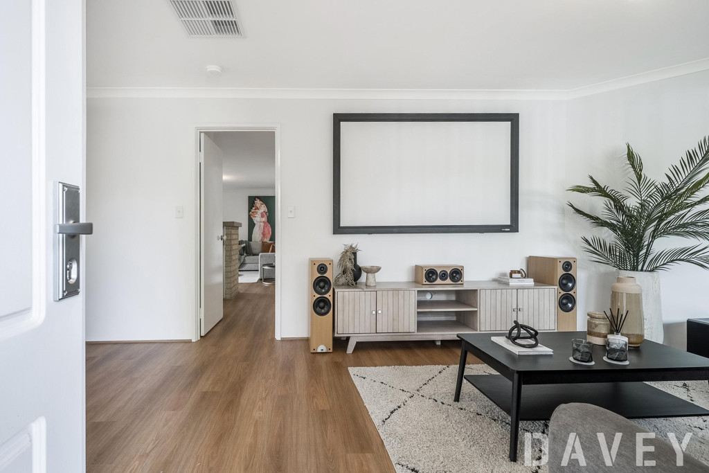 12b Koolyanga Rd, Mullaloo - Thumbnail 4