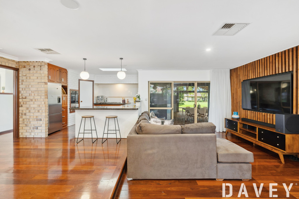 23 Stockwell Way, Kingsley - Thumbnail 4