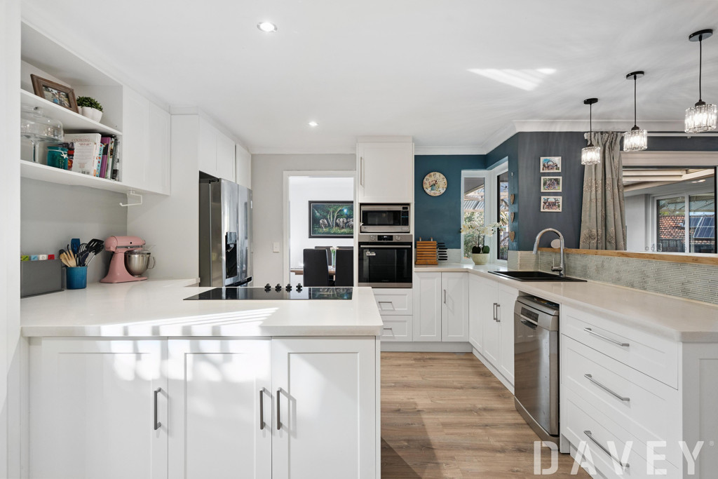 20 Macdougall Rise, Duncraig - Thumbnail 2