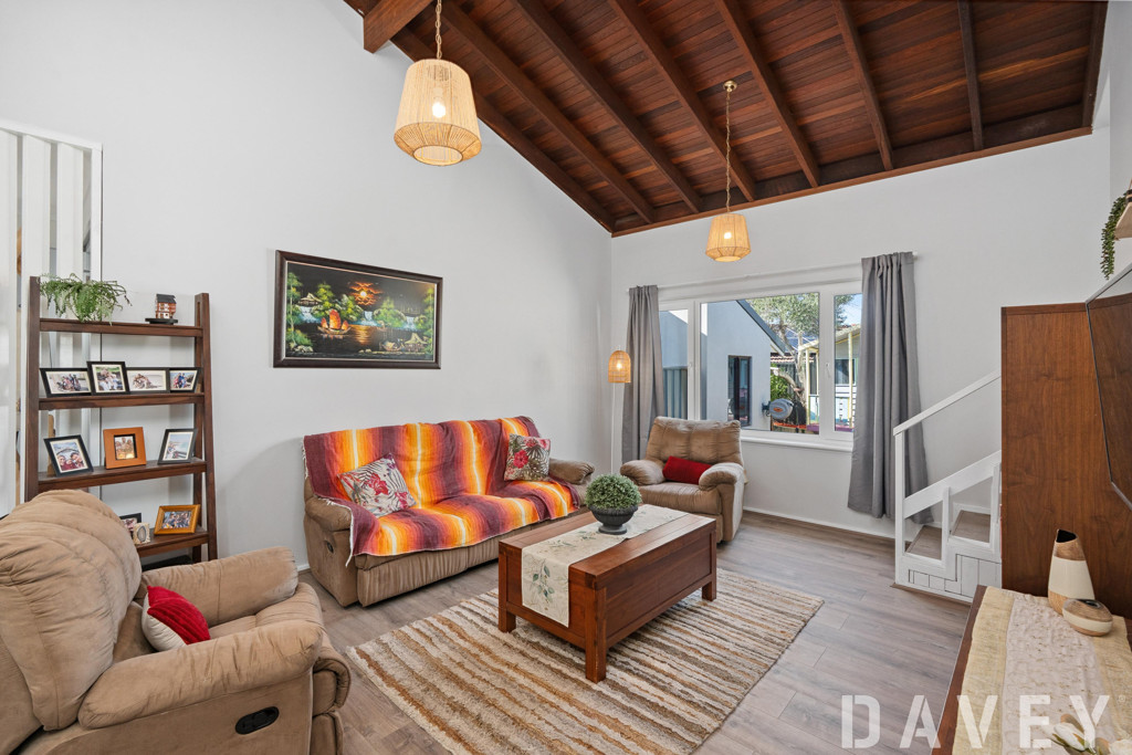 20 Macdougall Rise, Duncraig - Thumbnail 3