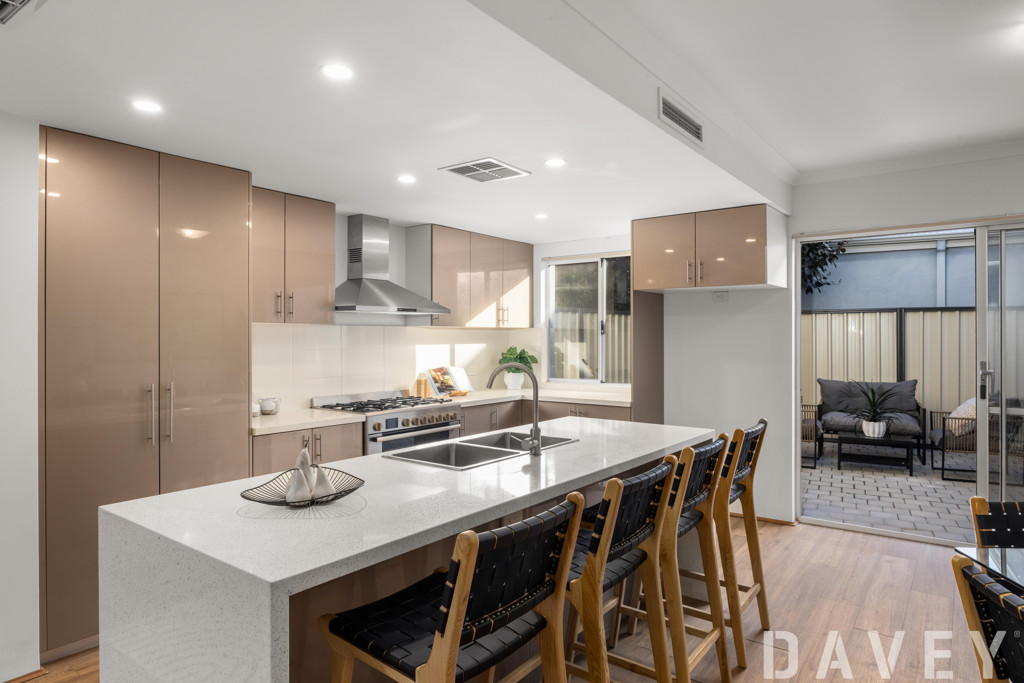 13 Ornum Place, Innaloo - Thumbnail 2