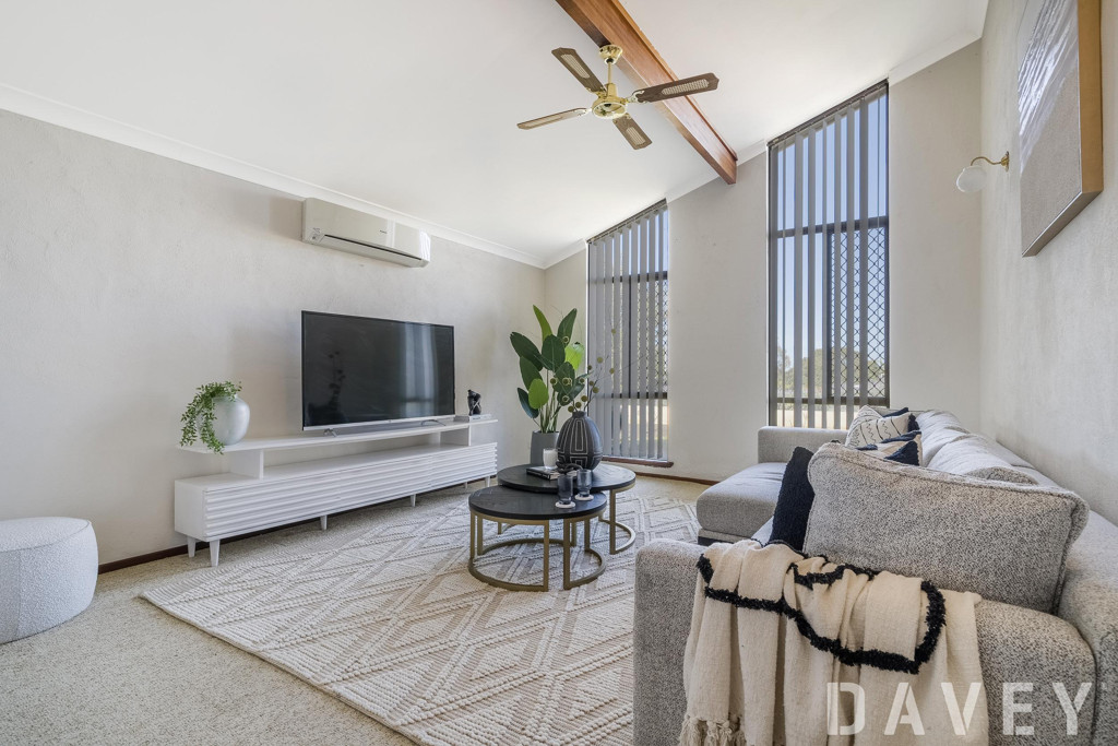 11 Finney Crescent, Marmion - Thumbnail 6