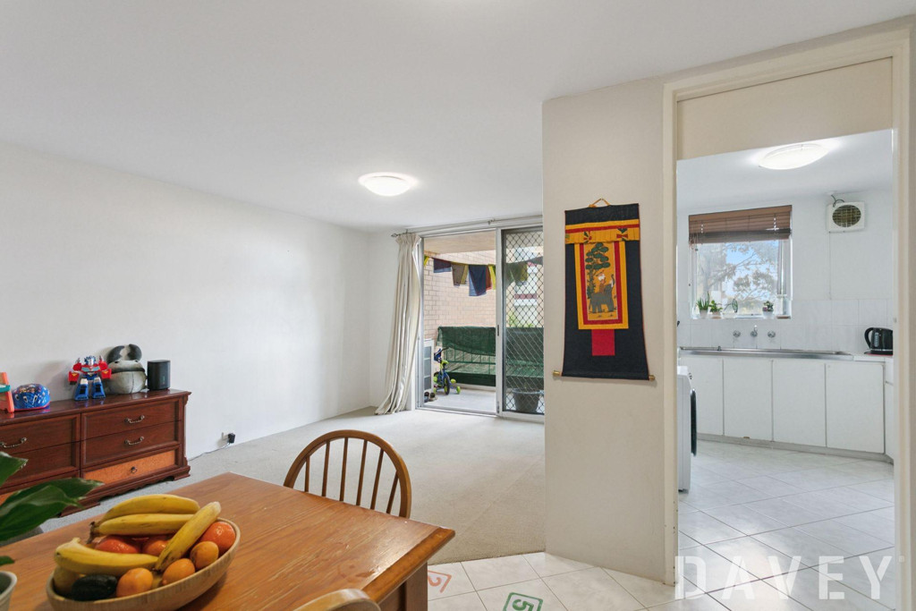 14/40 Pollard Street, Glendalough - Thumbnail 5
