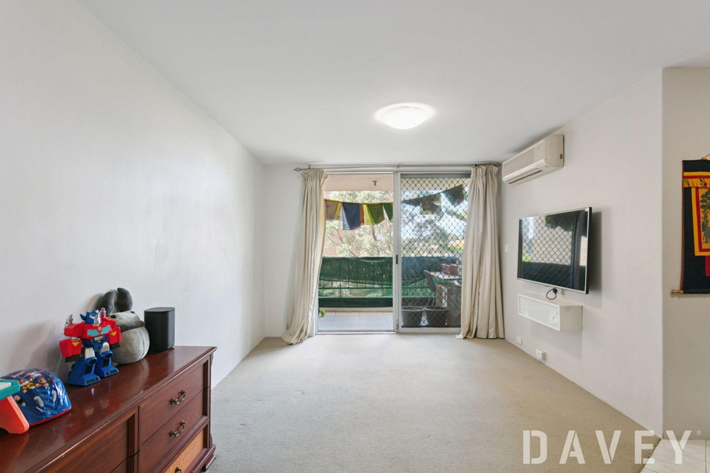14/40 Pollard Street, Glendalough - Thumbnail 3