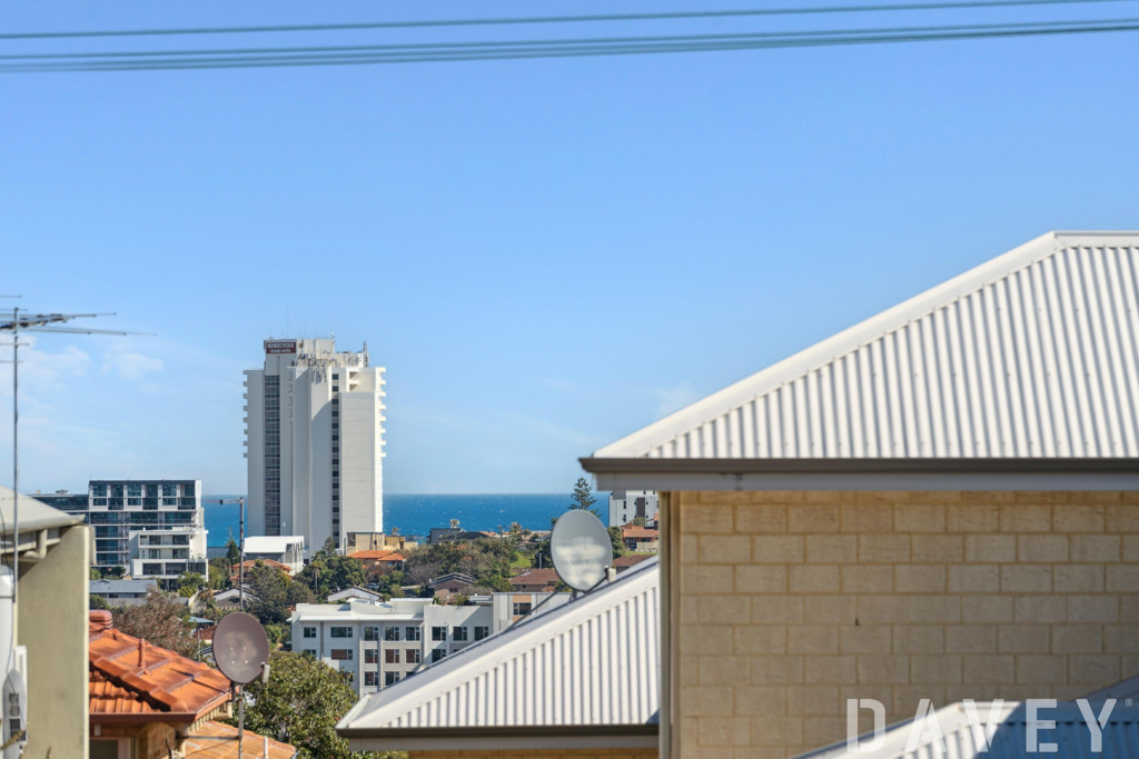 156B Westview Street, Scarborough - Thumbnail 4