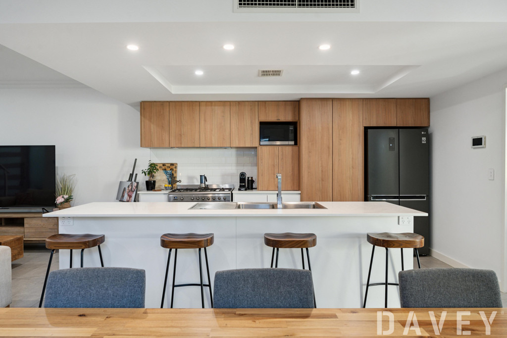 156B Westview Street, Scarborough - Thumbnail 3