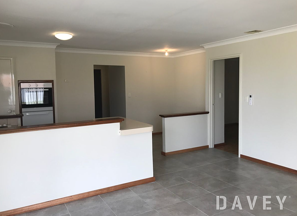 14 Sapling Way, Hocking - Thumbnail 3
