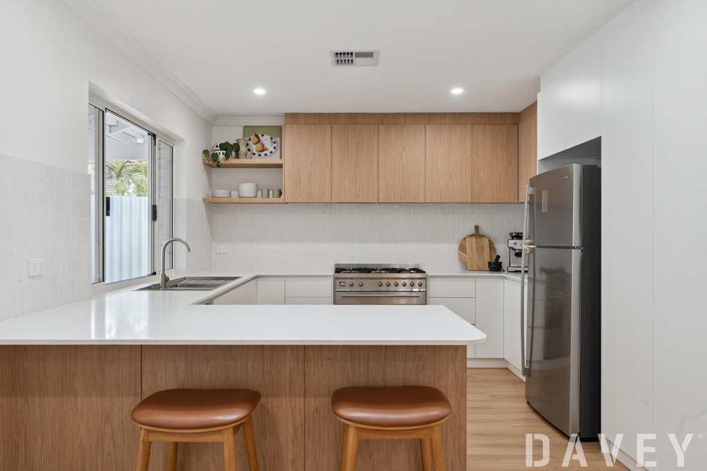 36 Hilarion Road, Duncraig - Thumbnail 3