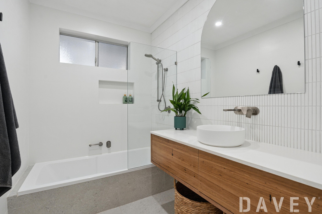36 Hilarion Road, Duncraig - Thumbnail 6