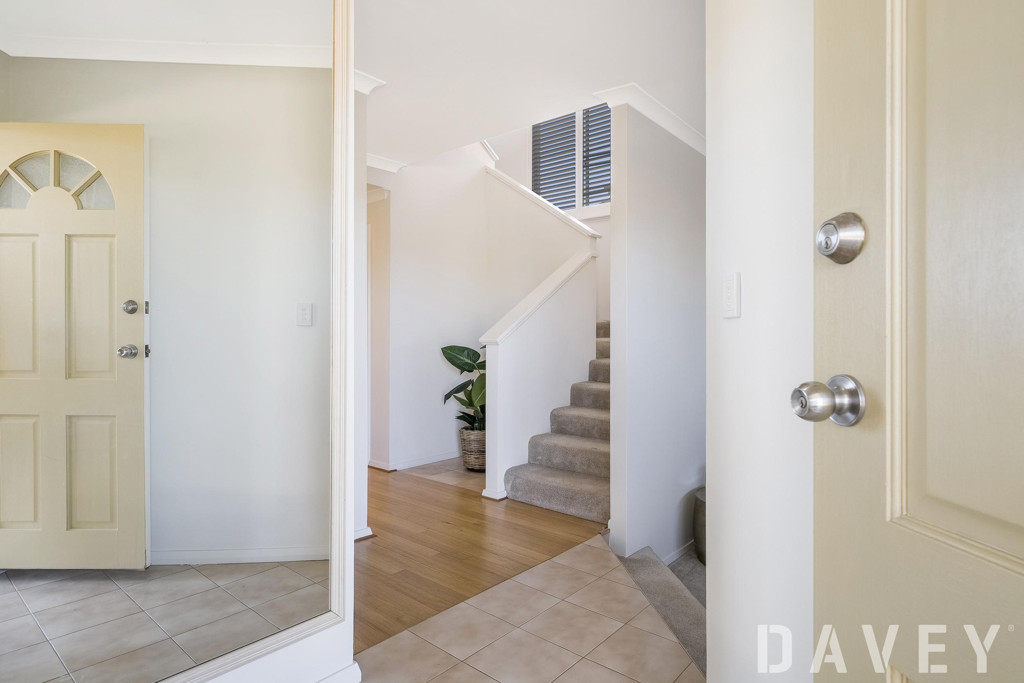 12 Bocaccio Court, Sorrento - Thumbnail 2