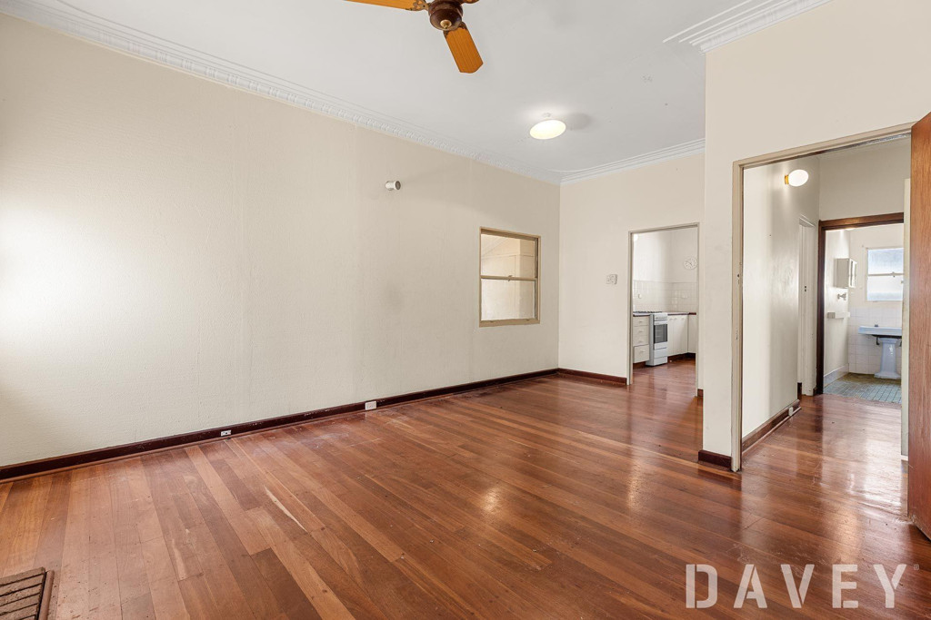 182 Burniston Street, Scarborough - Thumbnail 2