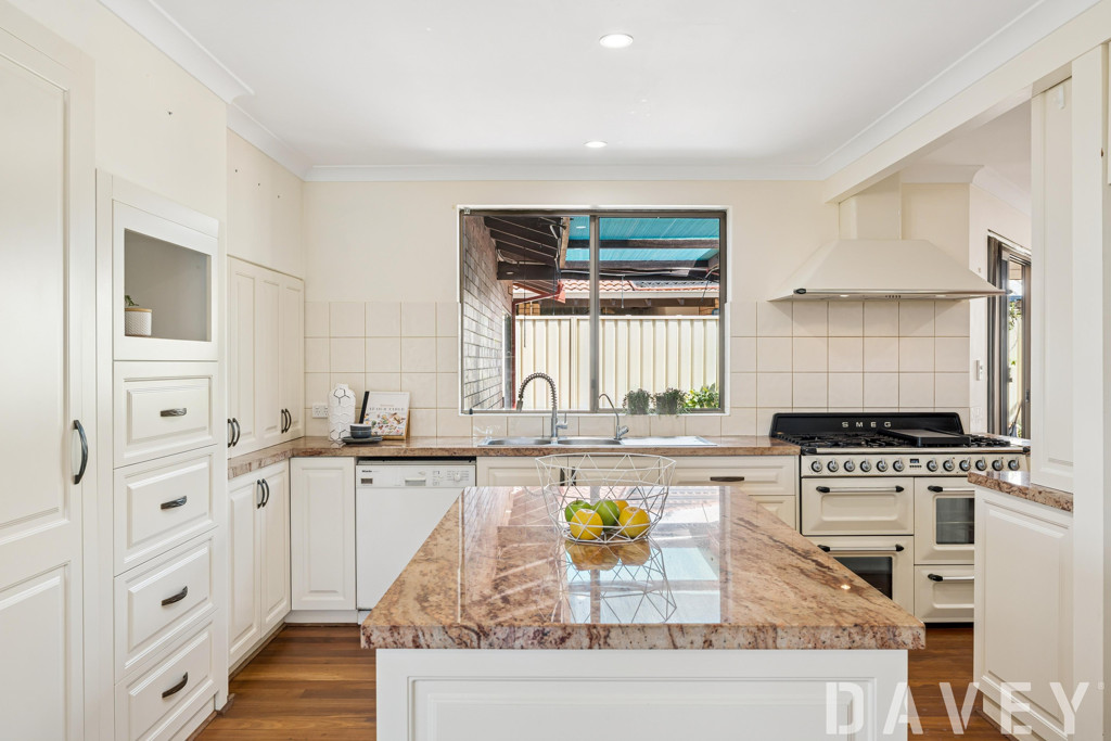 17 Boloka Rise, Kingsley - Thumbnail 4