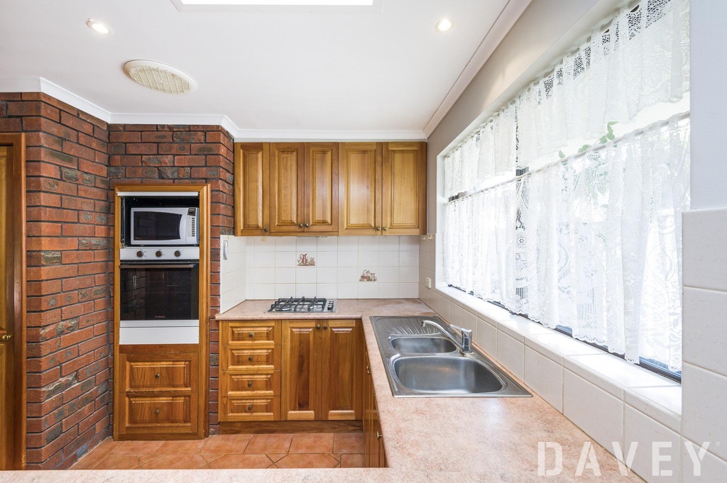 12 Arkwell Way, Marmion - Thumbnail 8