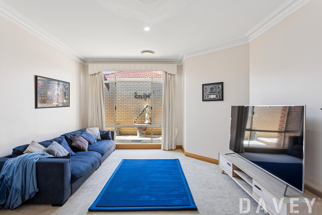 24 Dorneywood Way, Landsdale - Thumbnail 7