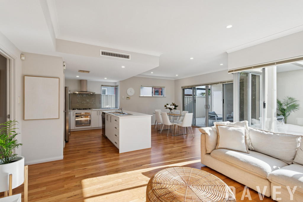 165 Hancock Street, Doubleview - Thumbnail 2