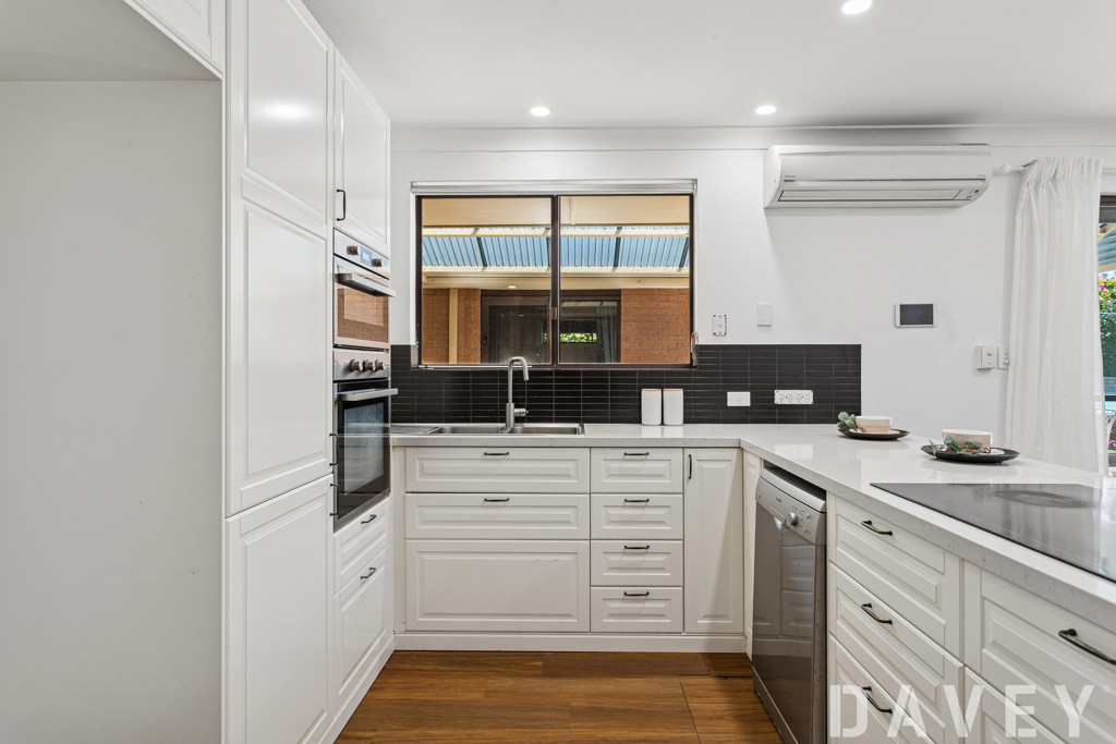 55 Bernedale Way, Duncraig - Thumbnail 5
