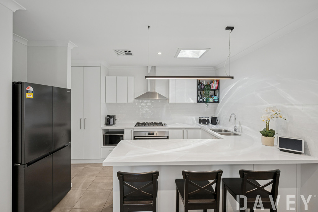 22A Myaree Way, Duncraig - Thumbnail 2