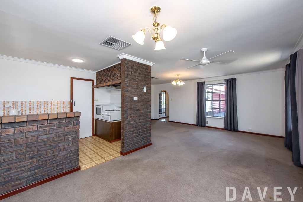33 Garnkirk Road, Greenwood - Thumbnail 7