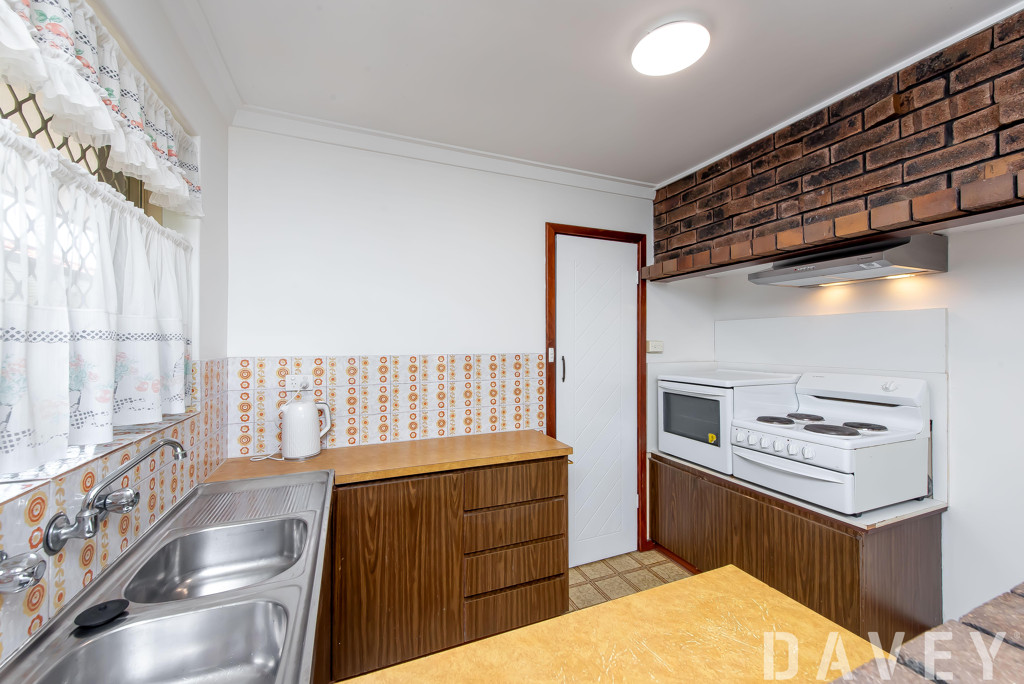 33 Garnkirk Road, Greenwood - Thumbnail 4