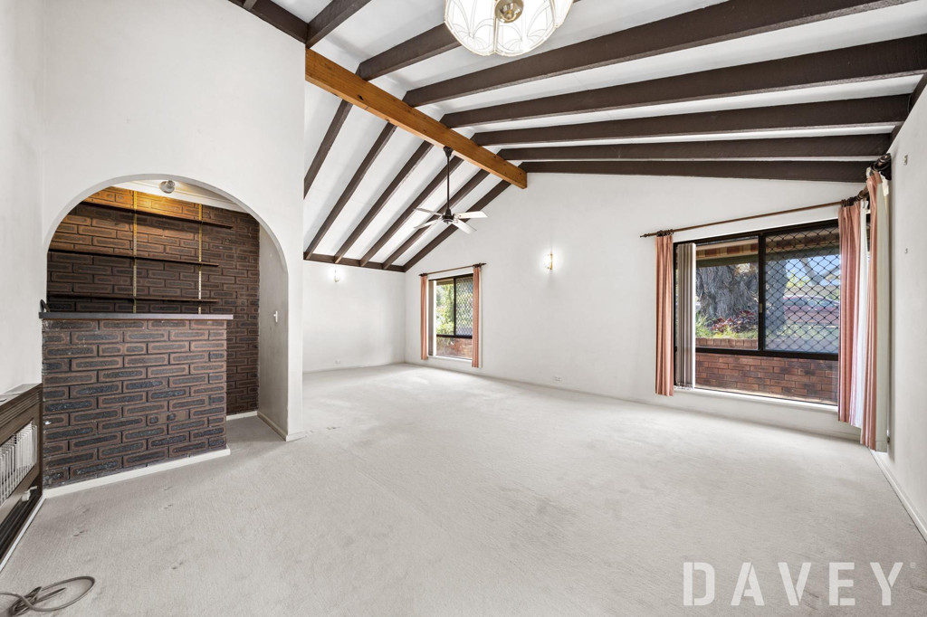 1 Ballidon Crescent, Carine - Thumbnail 8