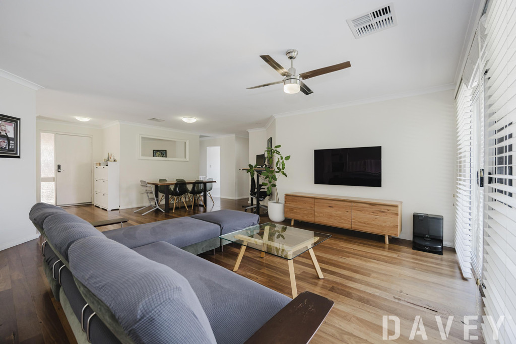 15 Fernwood Square, Padbury - Image 1