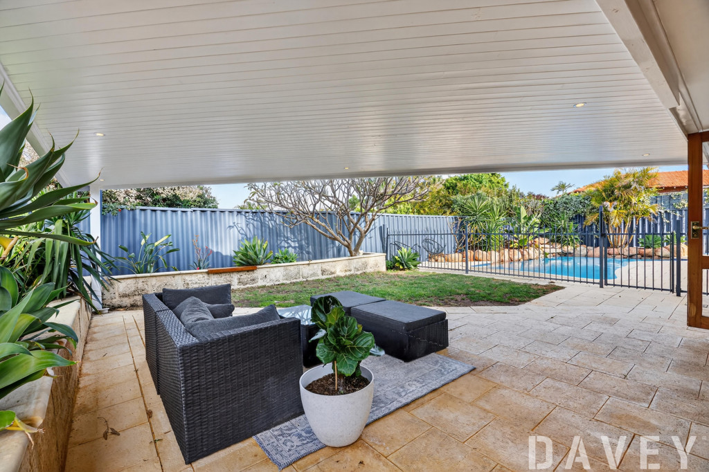 30 Bracadale Avenue, Duncraig - Thumbnail 7