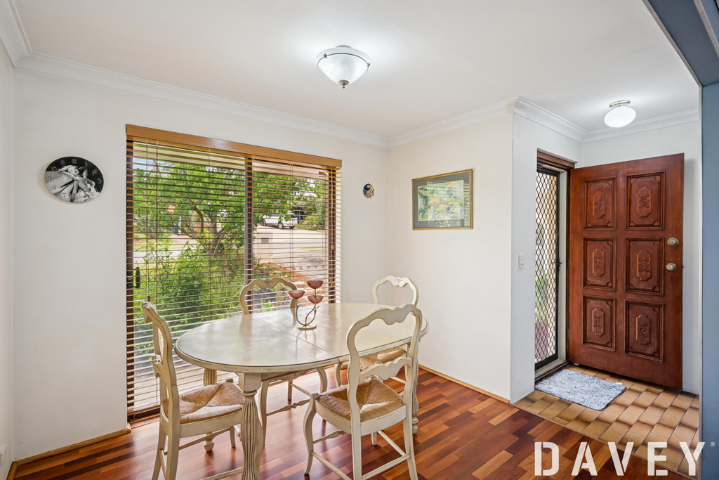 6B Lennoxtown Road, Duncraig - Thumbnail 2