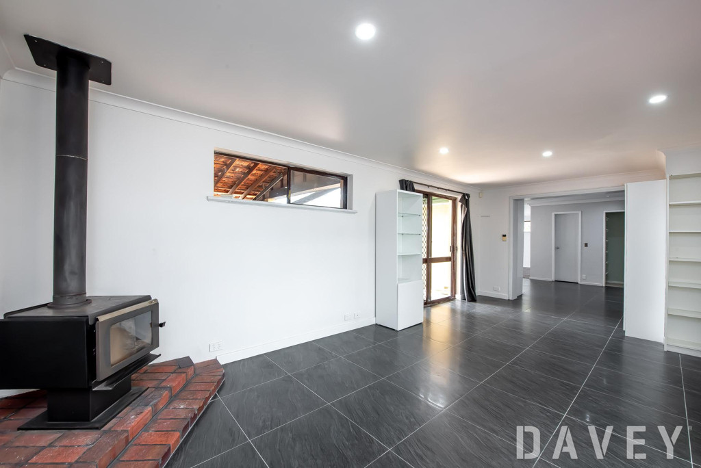 22 Leichhardt Avenue, Padbury - Thumbnail 5