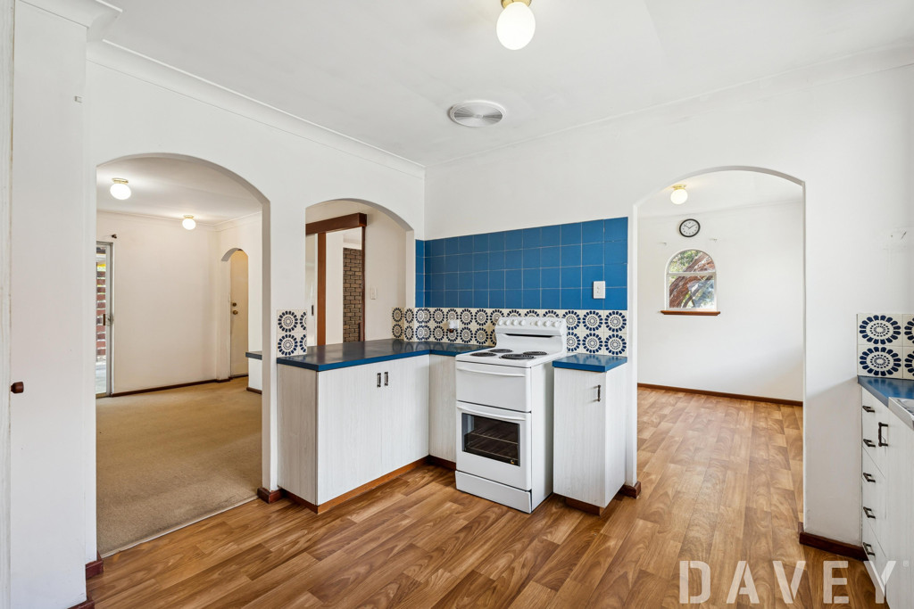 2 Erica Court, Greenwood - Thumbnail 6