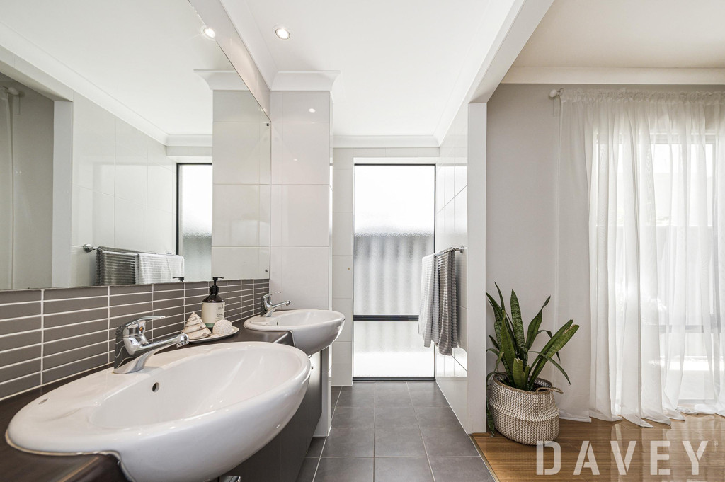 23 Cromer Way, North Beach - Thumbnail 3