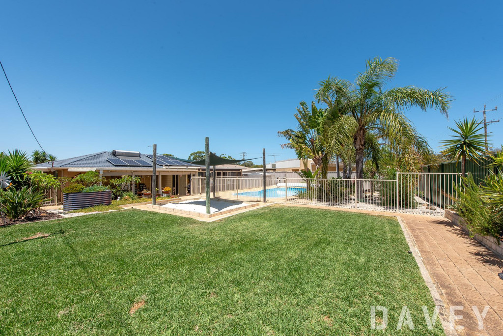 35 Blaxland Way, Padbury - Thumbnail 5
