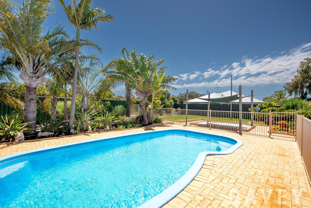 35 Blaxland Way, Padbury - Thumbnail 4