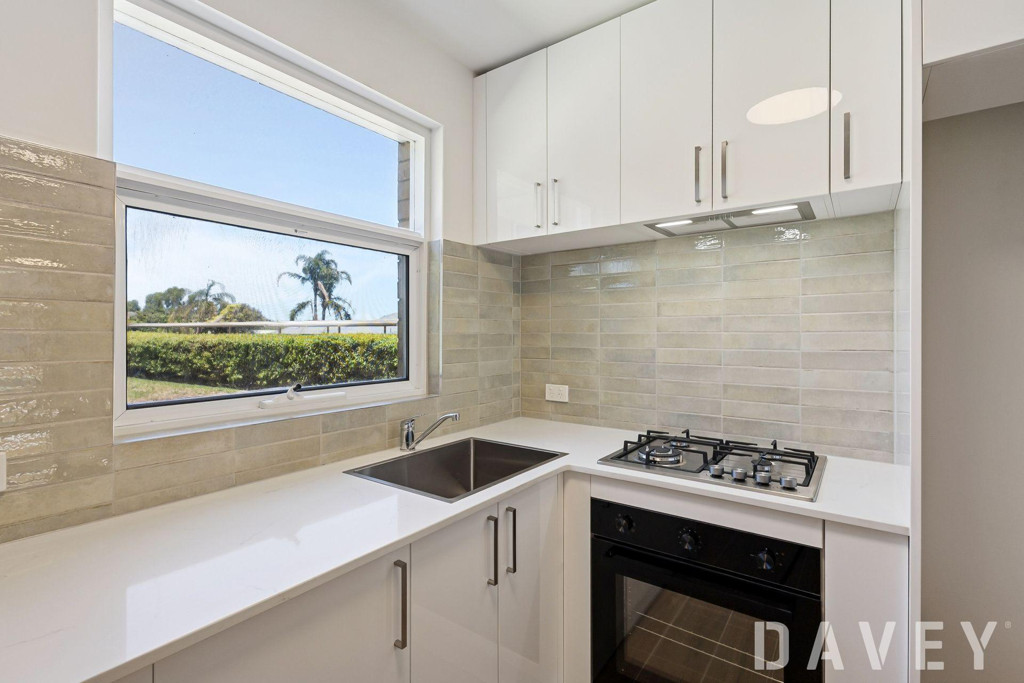 3/55 Deanmore Road, Scarborough - Thumbnail 3