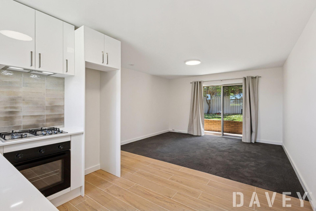 3/55 Deanmore Road, Scarborough - Thumbnail 2