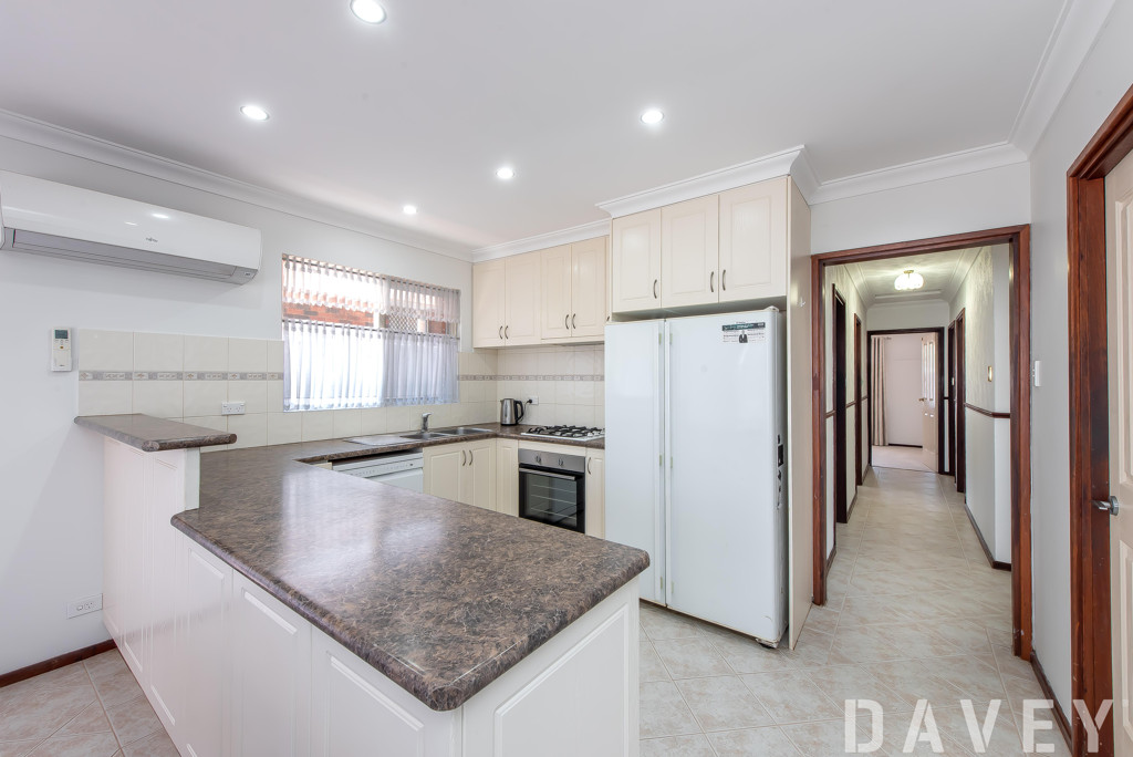 2 Minchin Court, Padbury - Thumbnail 8