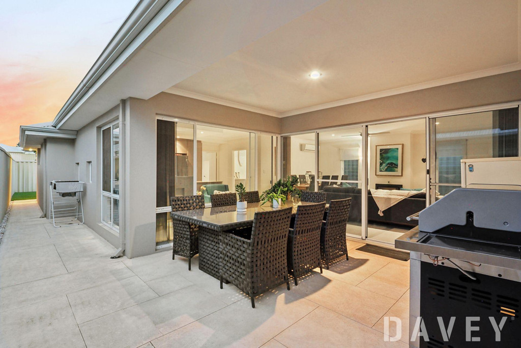29 Carosa Road, Tapping - Thumbnail 7