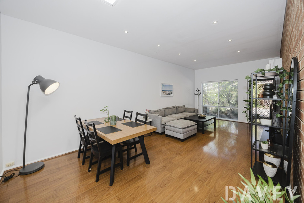 2/10 Dover Road, Scarborough - Thumbnail 3