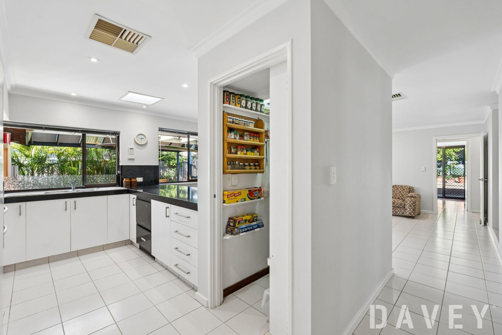 3 Seacrest Drive, Sorrento - Thumbnail 3