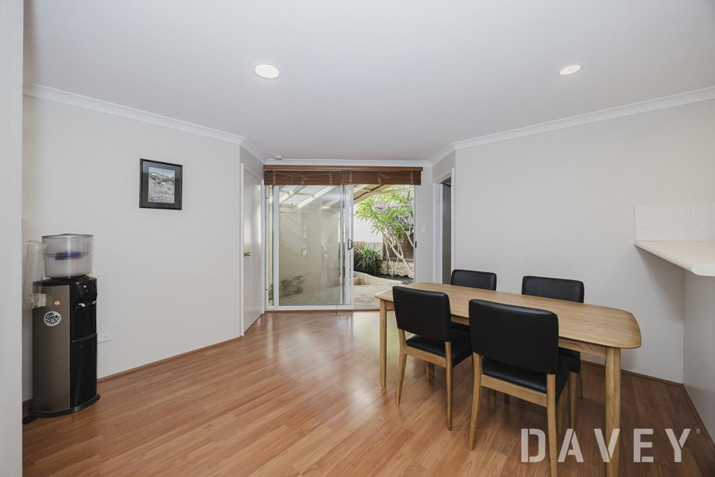 2/89 Calais Road, Scarborough - Thumbnail 8