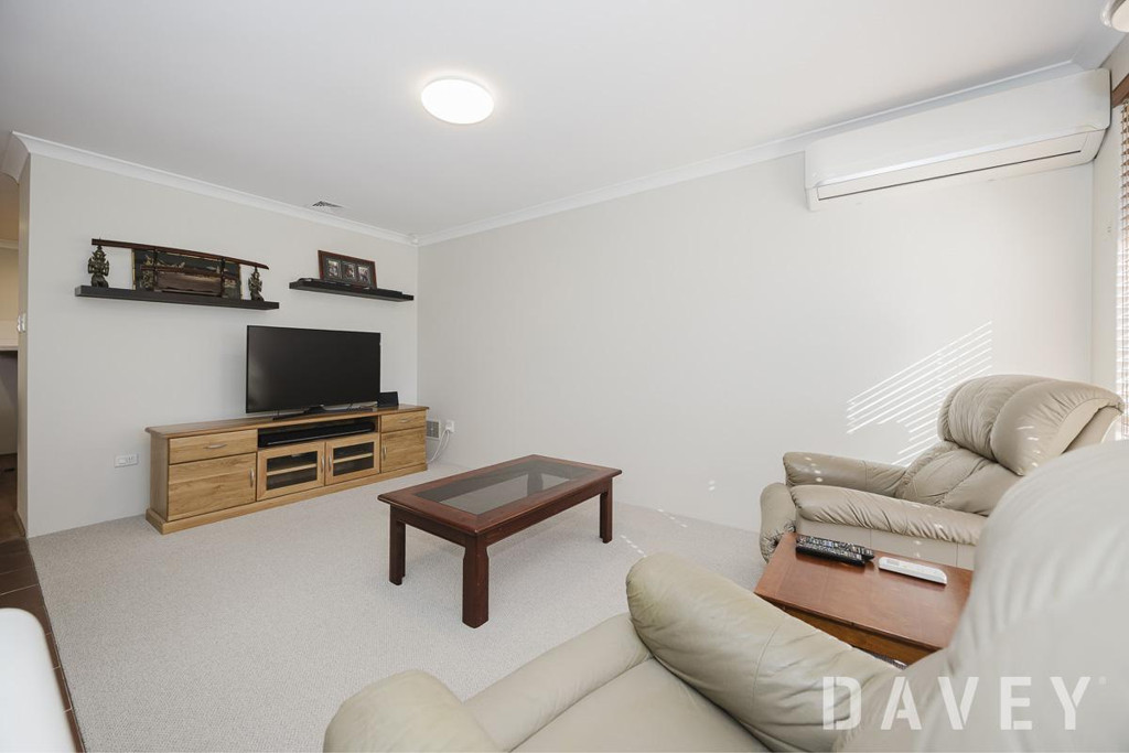 2/89 Calais Road, Scarborough - Thumbnail 4