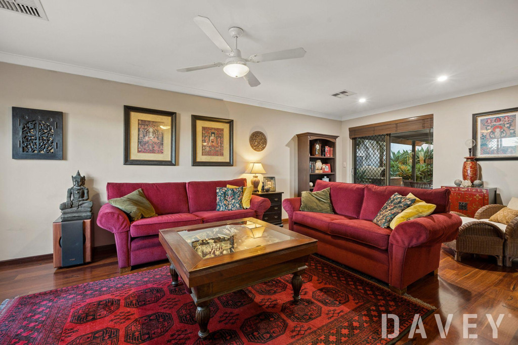 17 Suiza Place, Carine - Thumbnail 4