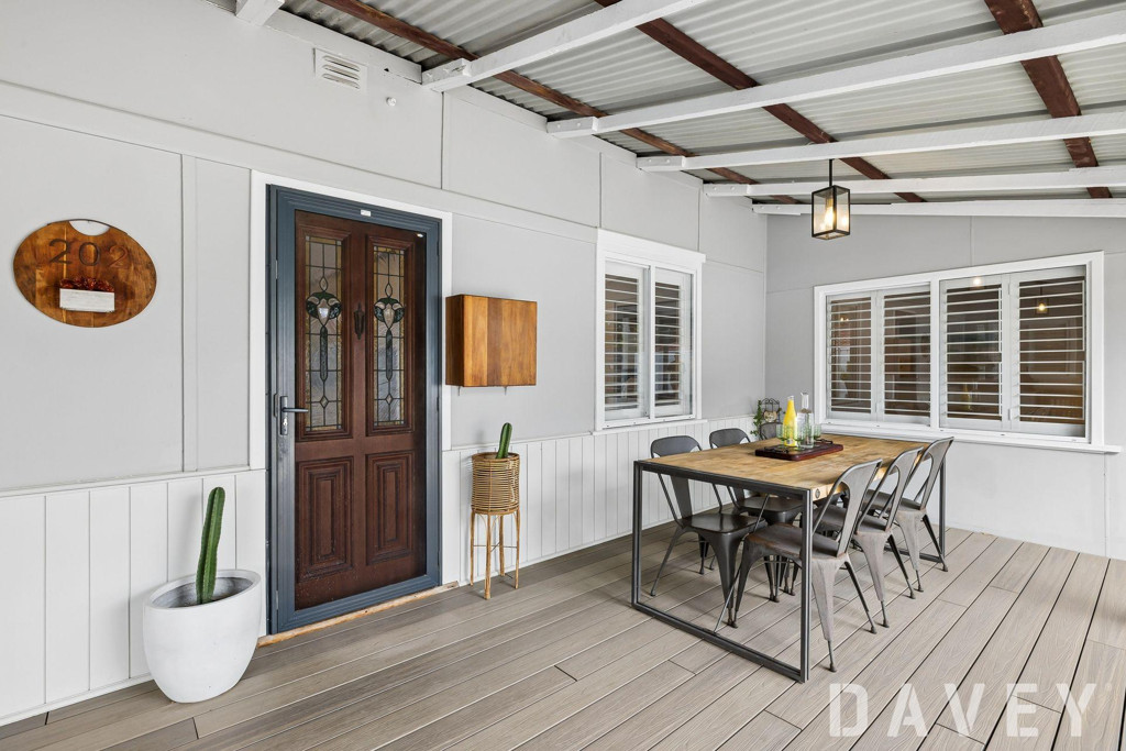 202 Ravenscar Street, Doubleview - Thumbnail 4