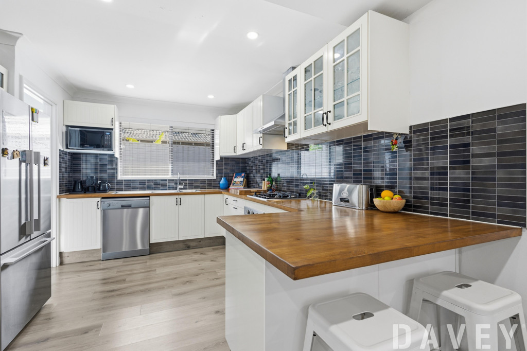 52 Stanton Crescent, Greenwood - Image 1