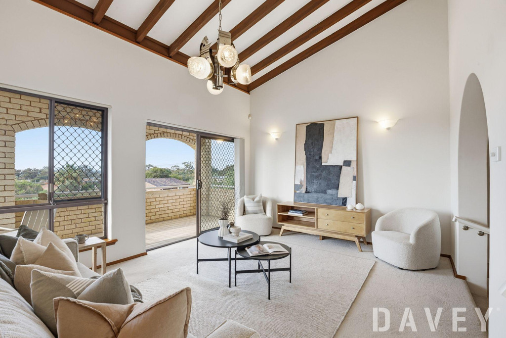 18 Luccombe Way, Karrinyup - Thumbnail 5