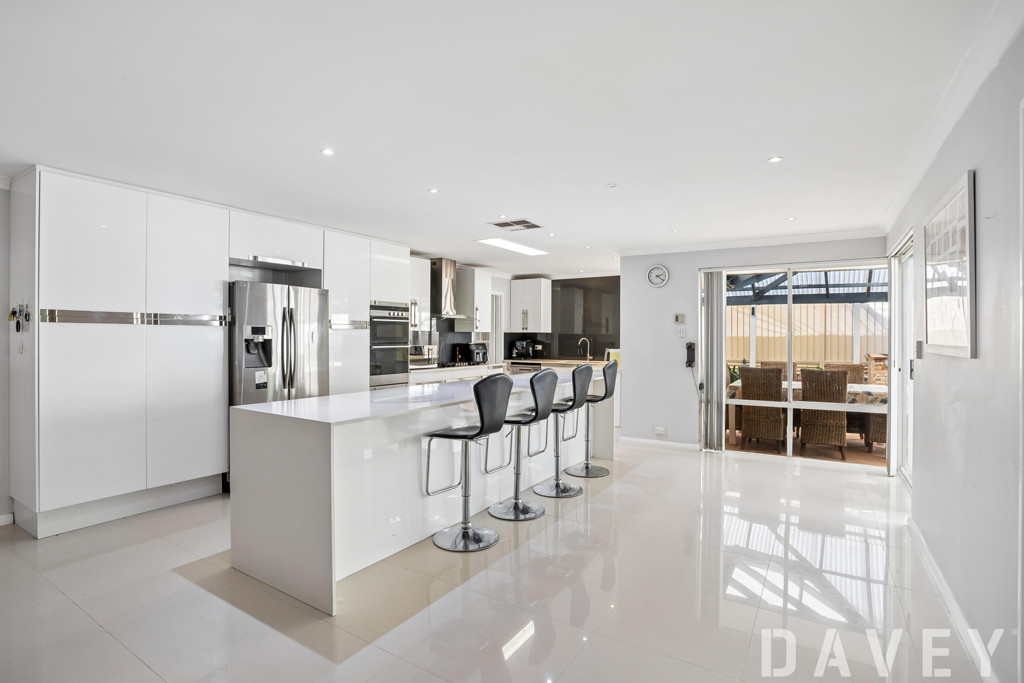 14 Wilmore Close, Woodvale - Thumbnail 8