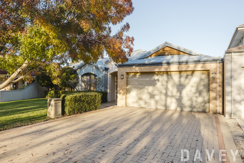 13 Mallee Way, Gwelup - Thumbnail 2